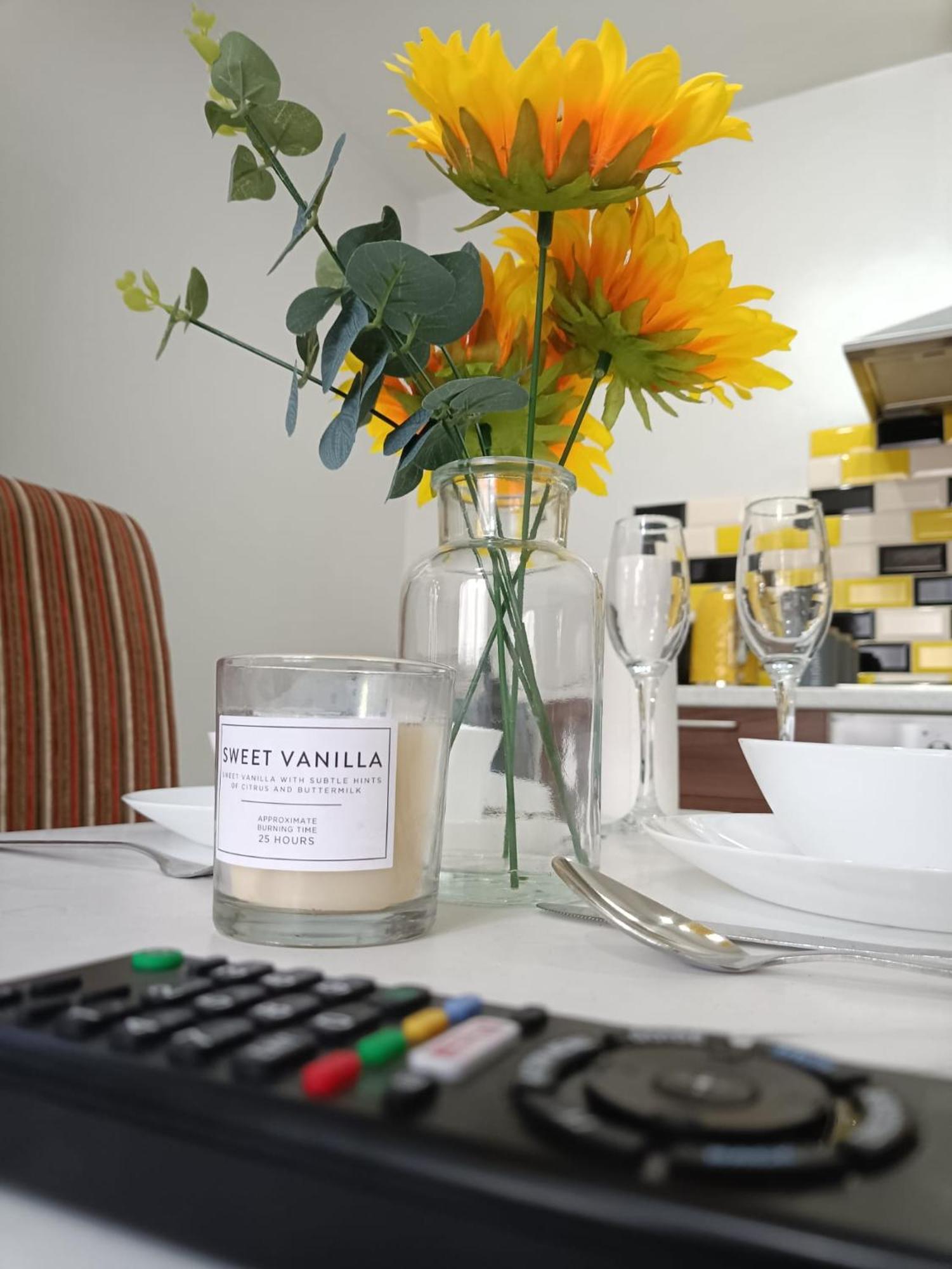 Lister Park Bradford Stylish 1Bed Coach House - Quiet & Tranquil Cottage & Parking ภายนอก รูปภาพ